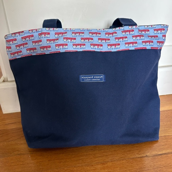 Vineyard Vines Navy Custom Collection Tote Bag - Picture 1 of 6